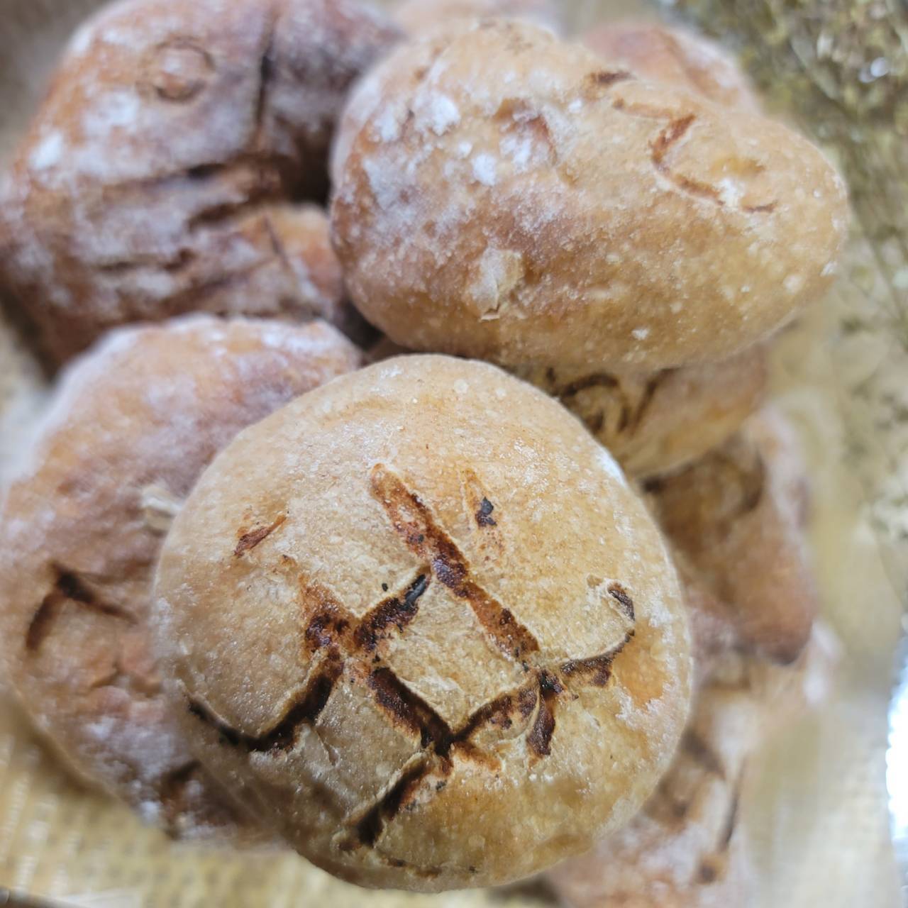 神代文字を焼き入れた縄文開運パン